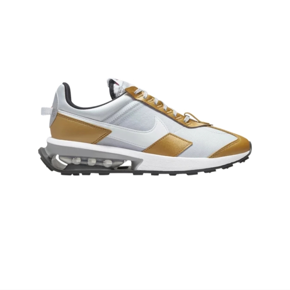 NEW Nike Air Max Women's